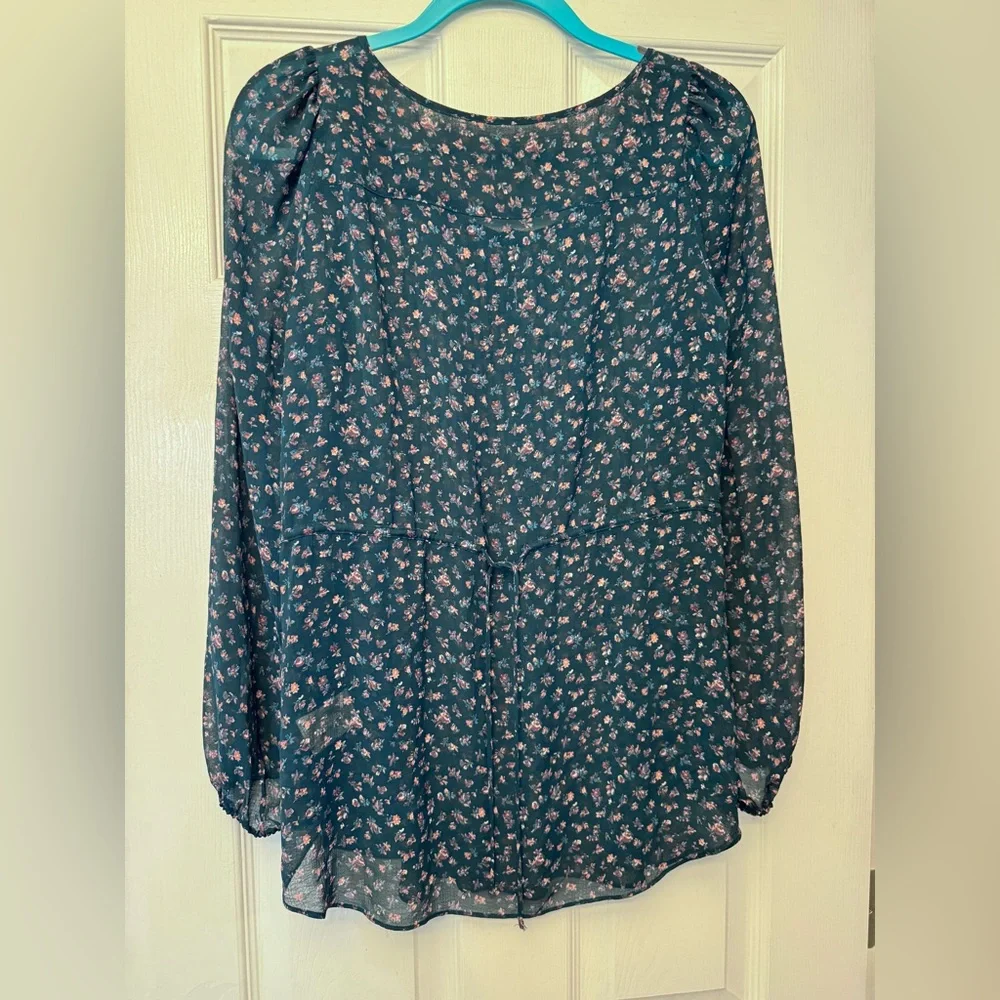 Floral Button-Up Blouse - Kimchi Blue - Picture 5 of 6